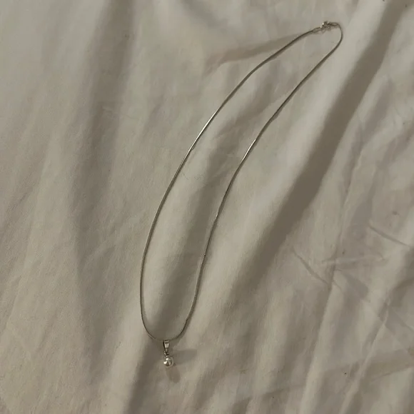 *🛒 FREE WITH PURCHASE* Pearl pendant silver chain necklace - Picture 5 of 15